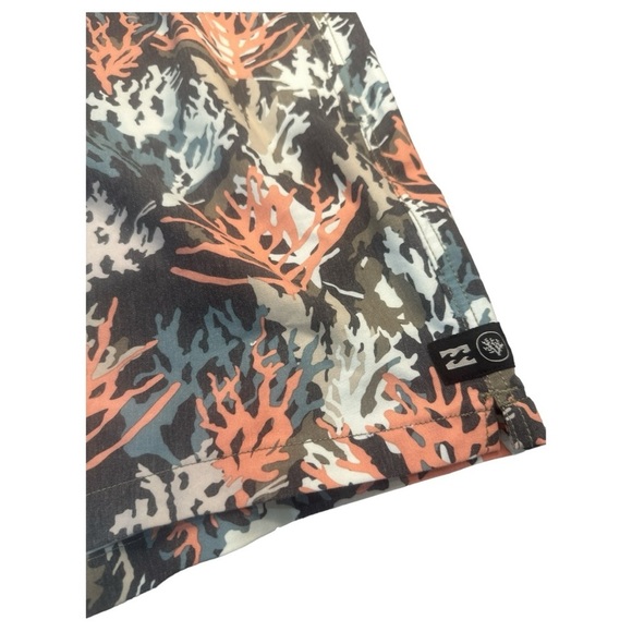 Coral Gardeners 17" Layback Elastic Waist Shorts Swim Trunks NWOT - Picture 8 of 11